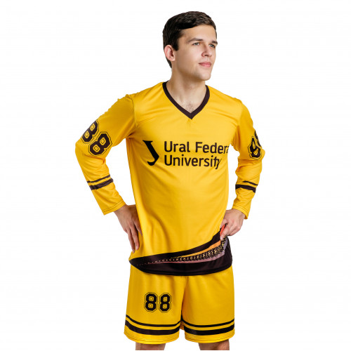 Форма футбольная с длинным рукавом и V-вырезом